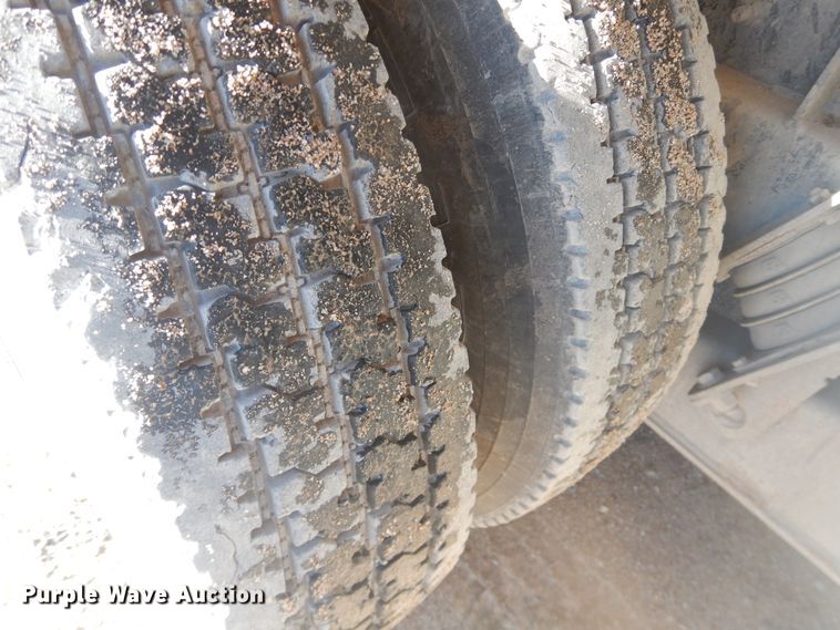 image for item DJ4855 1998 International 5000SFA  ready mix truck