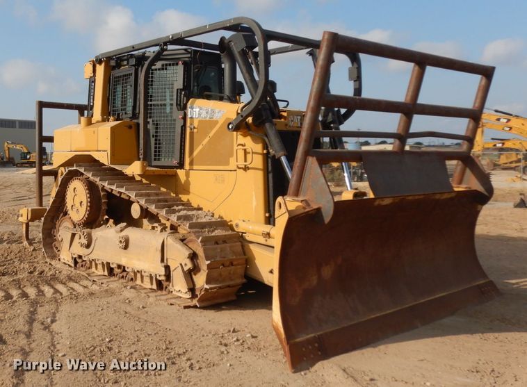 image for item DJ8159 2016 Caterpillar D6T XL  dozer