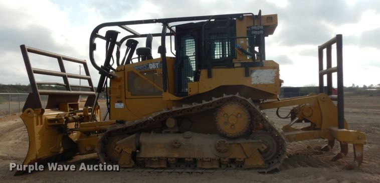 image for item DJ8159 2016 Caterpillar D6T XL  dozer