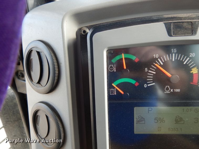 image for item DJ8159 2016 Caterpillar D6T XL  dozer