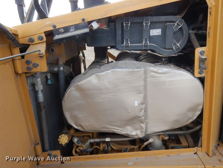 image for item DJ8159 2016 Caterpillar D6T XL  dozer