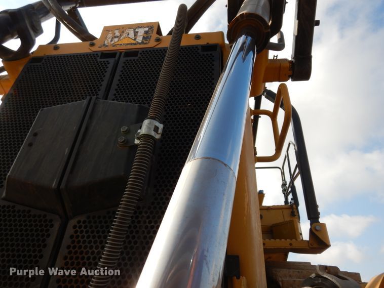 image for item DJ8159 2016 Caterpillar D6T XL  dozer