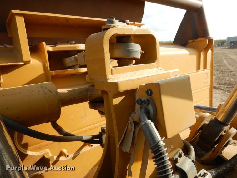 image for item DJ8159 2016 Caterpillar D6T XL  dozer