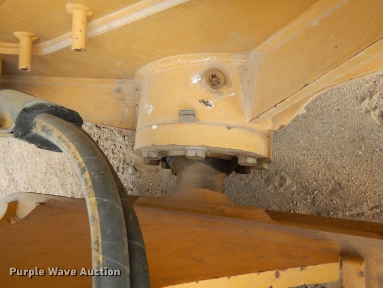 image for item DJ8159 2016 Caterpillar D6T XL  dozer