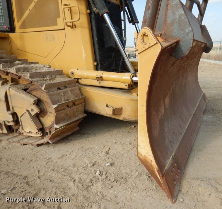 image for item DJ8159 2016 Caterpillar D6T XL  dozer