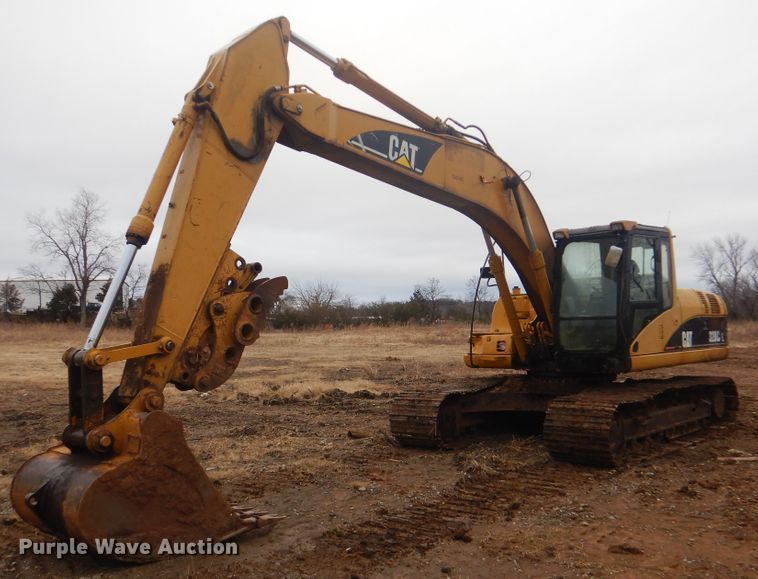 image for item DJ8582 2006 Caterpillar 320L  excavator