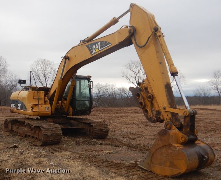 image for item DJ8582 2006 Caterpillar 320L  excavator