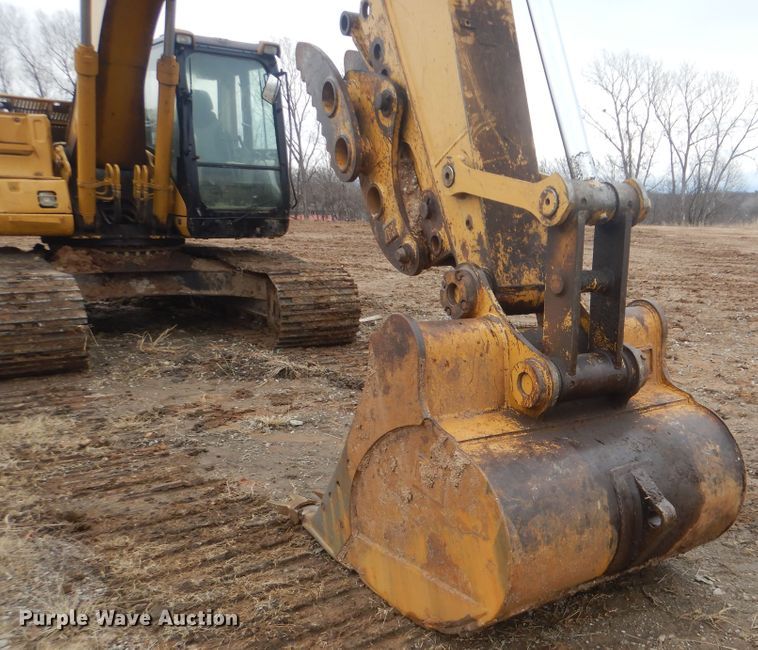 image for item DJ8582 2006 Caterpillar 320L  excavator