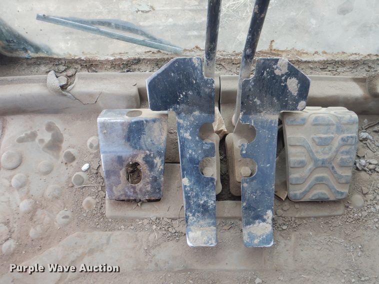 image for item DJ8582 2006 Caterpillar 320L  excavator