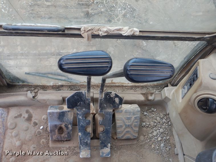 image for item DJ8582 2006 Caterpillar 320L  excavator