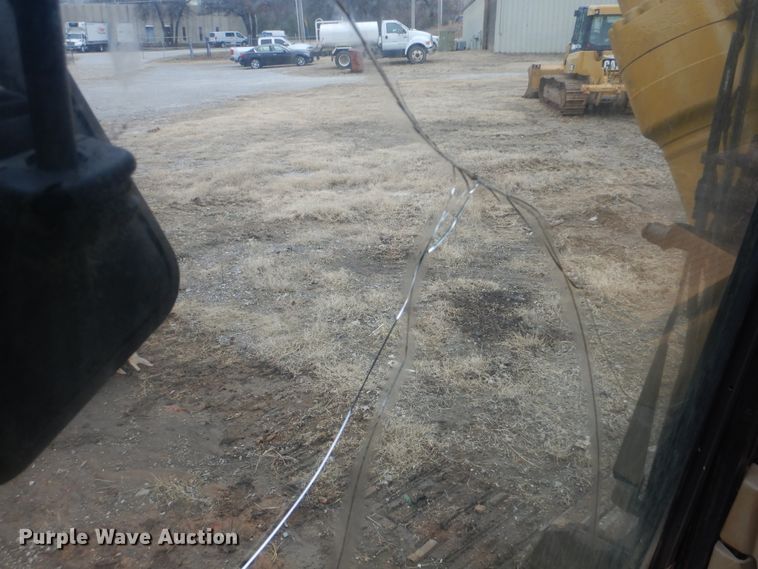 image for item DJ8582 2006 Caterpillar 320L  excavator