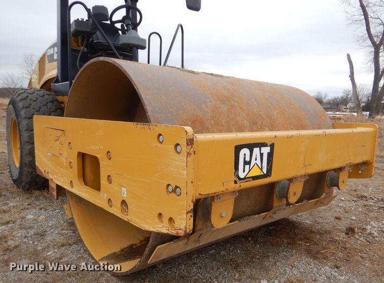 image for item DJ8583 2013 Caterpillar CS54B  single drum roller