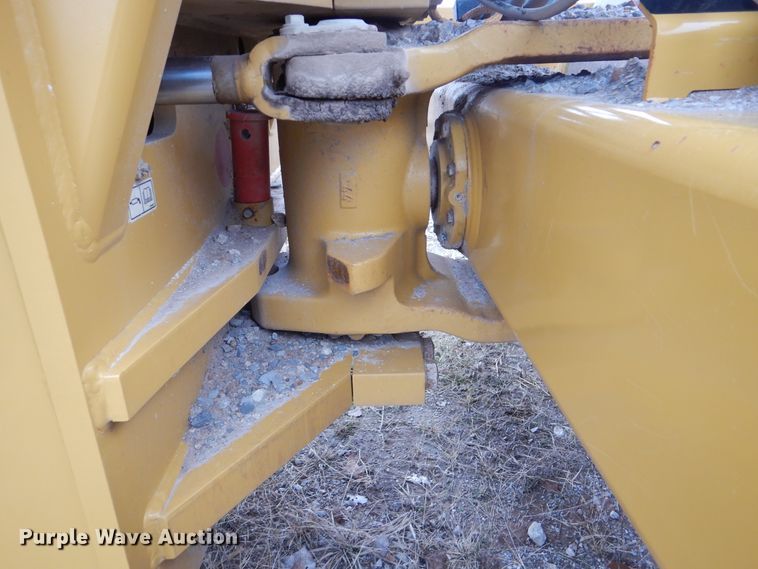 image for item DJ8583 2013 Caterpillar CS54B  single drum roller