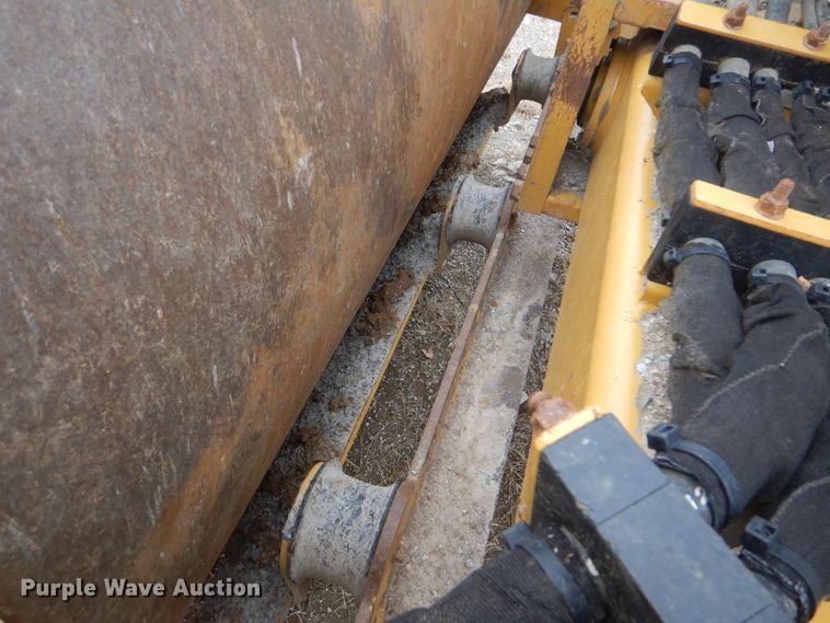 image for item DJ8583 2013 Caterpillar CS54B  single drum roller