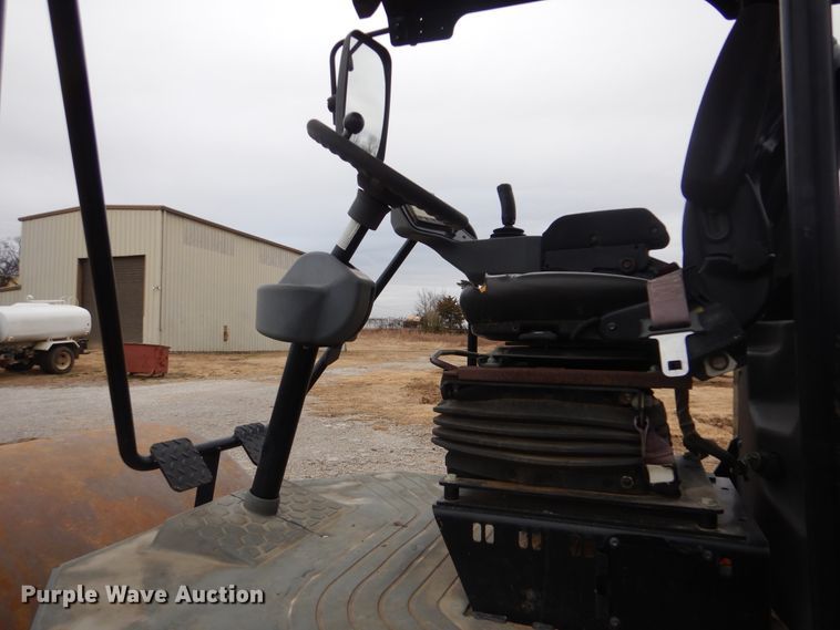 image for item DJ8583 2013 Caterpillar CS54B  single drum roller