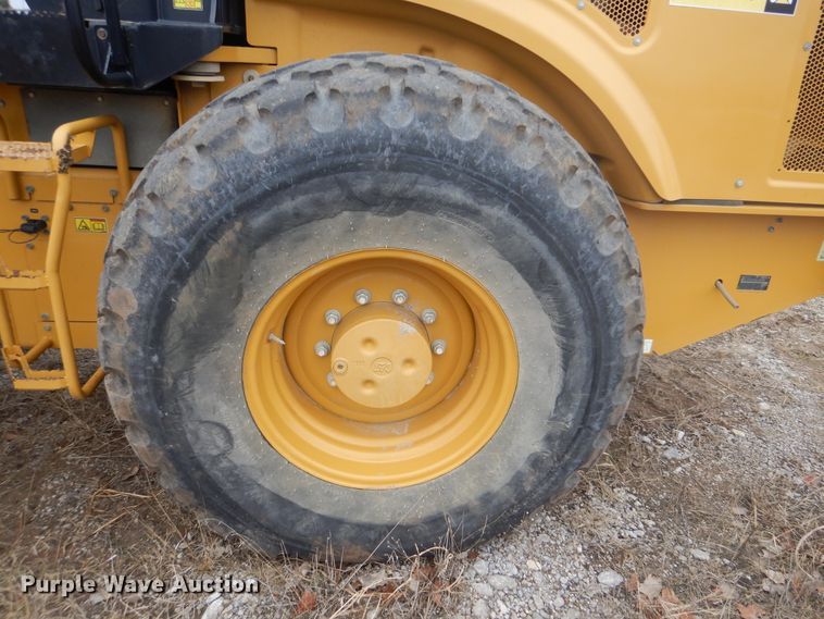 image for item DJ8583 2013 Caterpillar CS54B  single drum roller