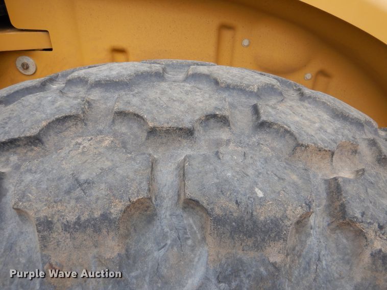 image for item DJ8583 2013 Caterpillar CS54B  single drum roller