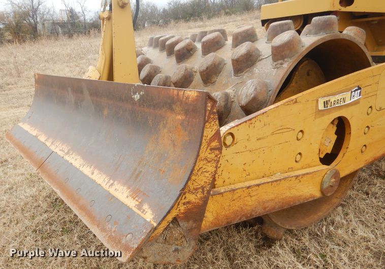 image for item DJ8584 2005 Caterpillar CP-433E  single drum roller