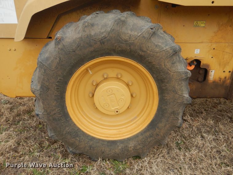 image for item DJ8584 2005 Caterpillar CP-433E  single drum roller