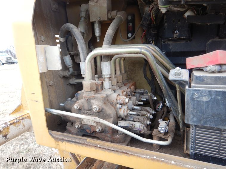 image for item DJ8585 2011 Caterpillar D5K XL  dozer