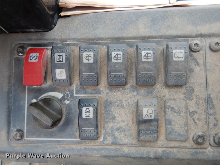 image for item DJ8585 2011 Caterpillar D5K XL  dozer