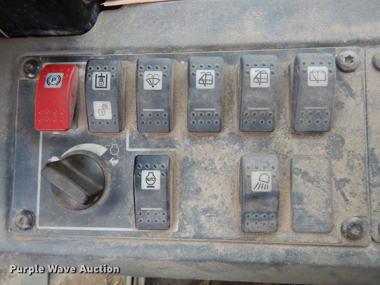 image for item DJ8585 2011 Caterpillar D5K XL  dozer