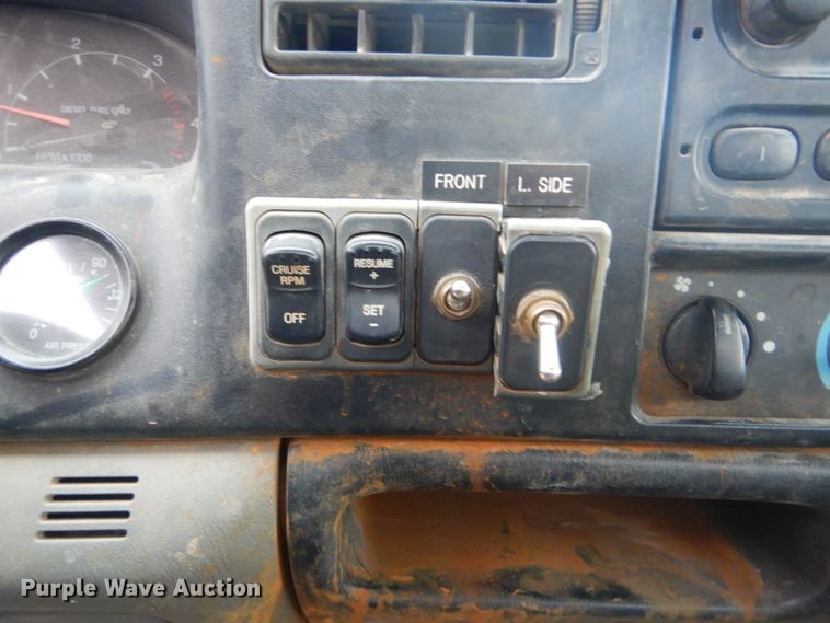 image for item DJ8586 2007 Ford F650 Super Duty XL  water truck