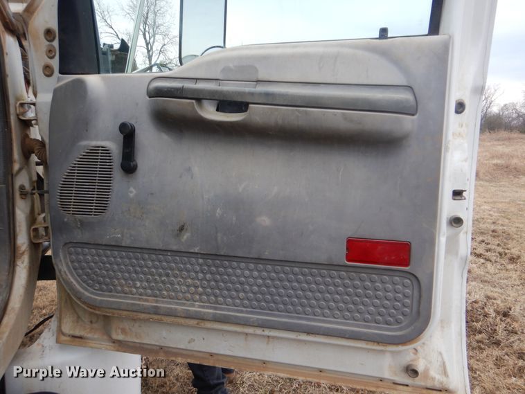 image for item DJ8586 2007 Ford F650 Super Duty XL  water truck