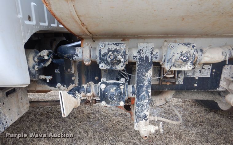 image for item DJ8586 2007 Ford F650 Super Duty XL  water truck