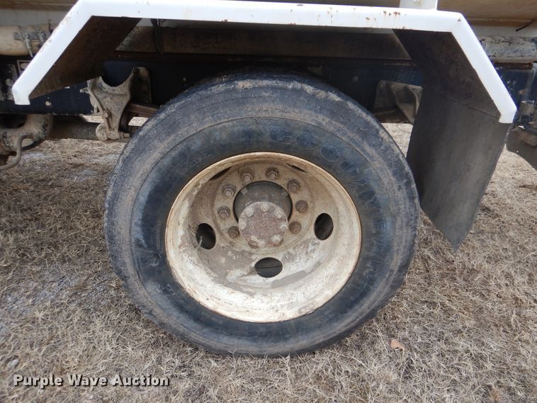 image for item DJ8586 2007 Ford F650 Super Duty XL  water truck