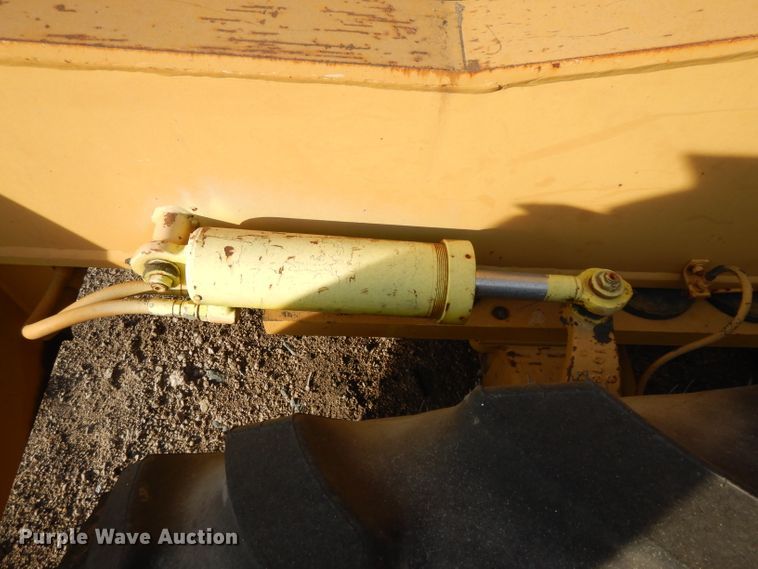 image for item DL2557 Dresser 150FA  crane