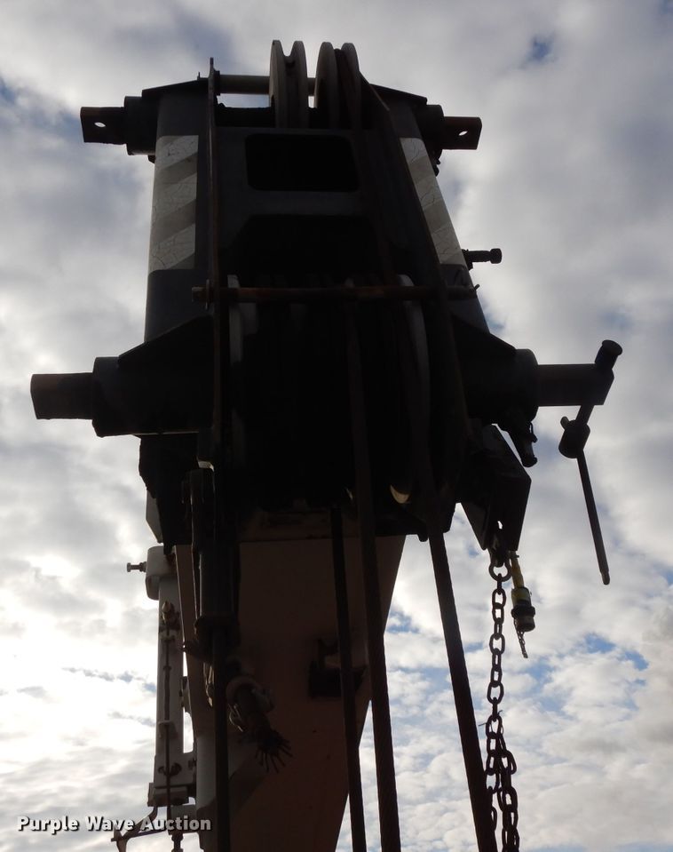 image for item DL2558 Link-Belt RTC-8022  crane