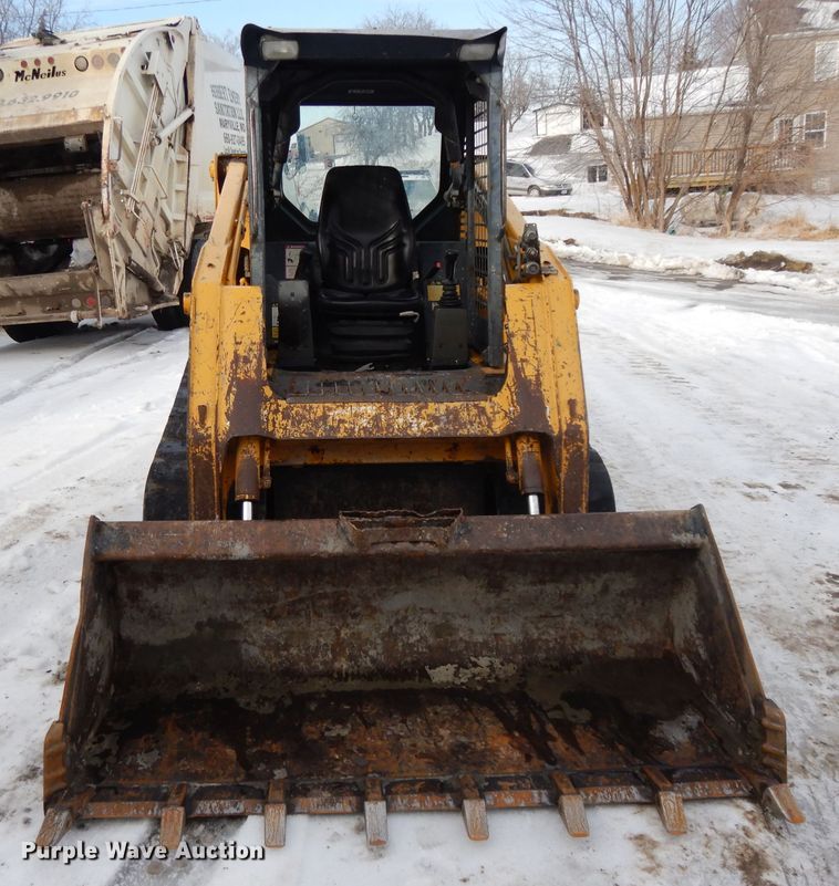 image for item DL2581 2005 Gehl CTL70  tracked skid steer loader