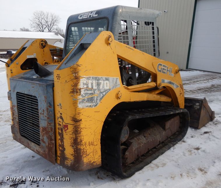 image for item DL2581 2005 Gehl CTL70  tracked skid steer loader