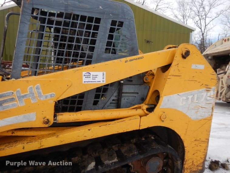 image for item DL2581 2005 Gehl CTL70  tracked skid steer loader