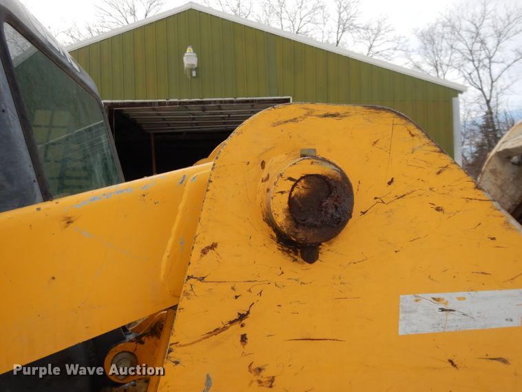 image for item DL2581 2005 Gehl CTL70  tracked skid steer loader