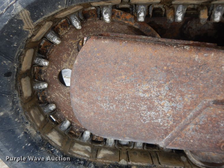 image for item DL2581 2005 Gehl CTL70  tracked skid steer loader