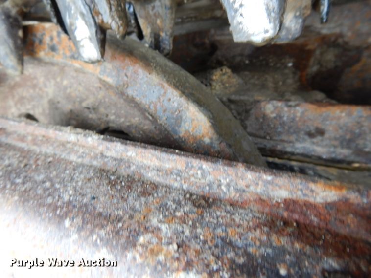 image for item DL2581 2005 Gehl CTL70  tracked skid steer loader