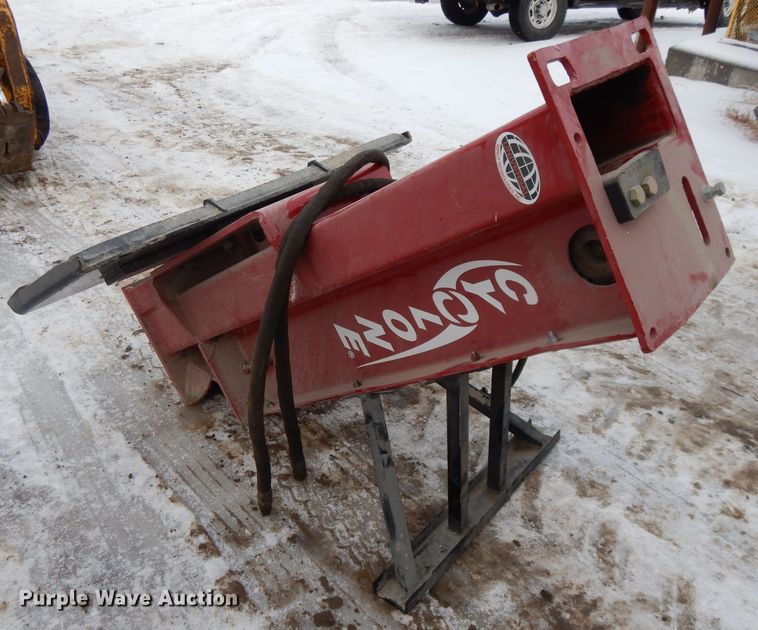 image for item DL2582 Cyclone skid steer hammer