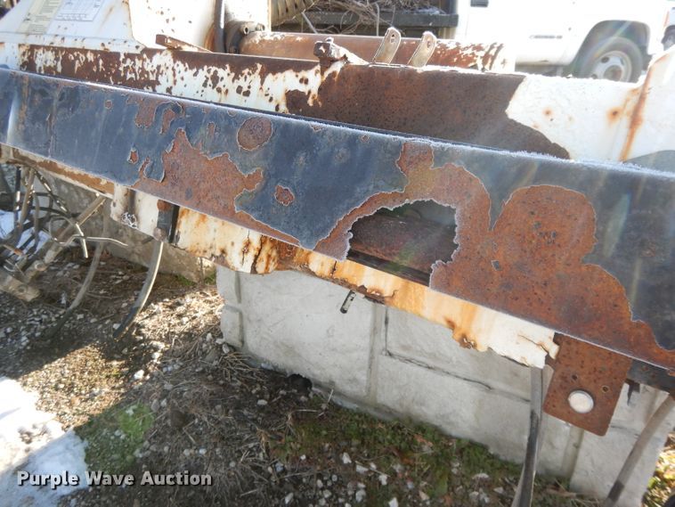 image for item DL2606 2005 IMT 9/63K2 knuckle boom crane