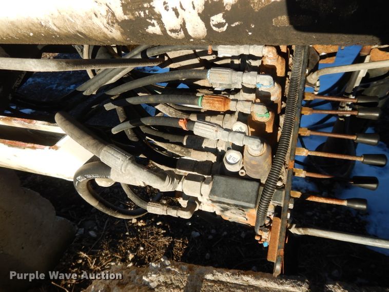 image for item DL2606 2005 IMT 9/63K2 knuckle boom crane