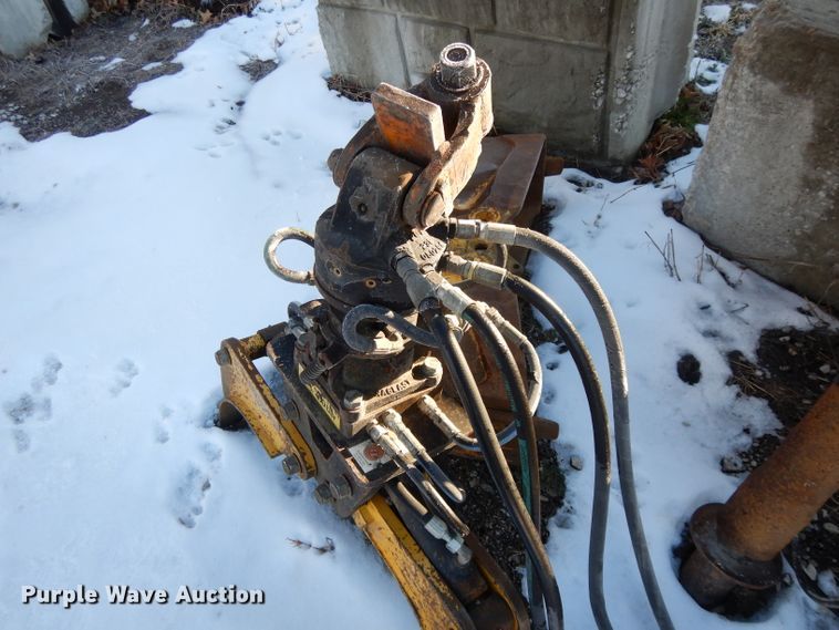 image for item DL2606 2005 IMT 9/63K2 knuckle boom crane