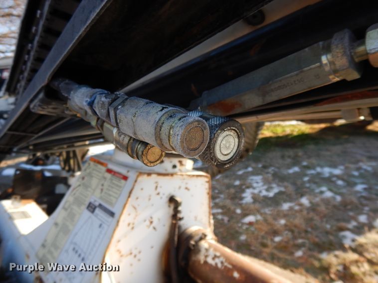 image for item DL2606 2005 IMT 9/63K2 knuckle boom crane