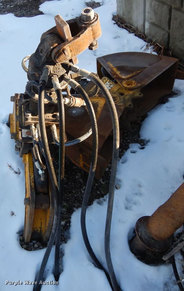 image for item DL2606 2005 IMT 9/63K2 knuckle boom crane