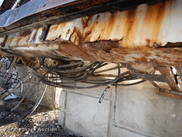 image for item DL2606 2005 IMT 9/63K2 knuckle boom crane