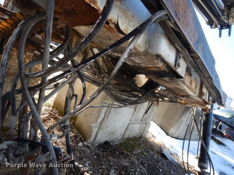 image for item DL2606 2005 IMT 9/63K2 knuckle boom crane