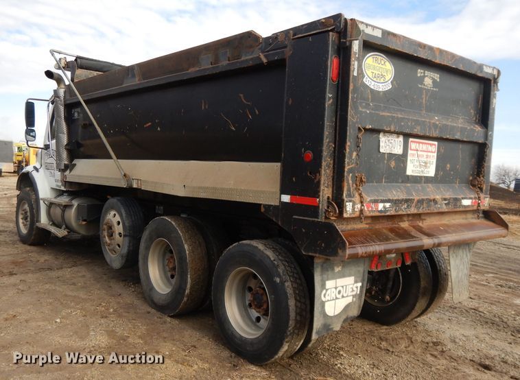 image for item DL2620 2007 Freightliner Business Class M2  dump truck