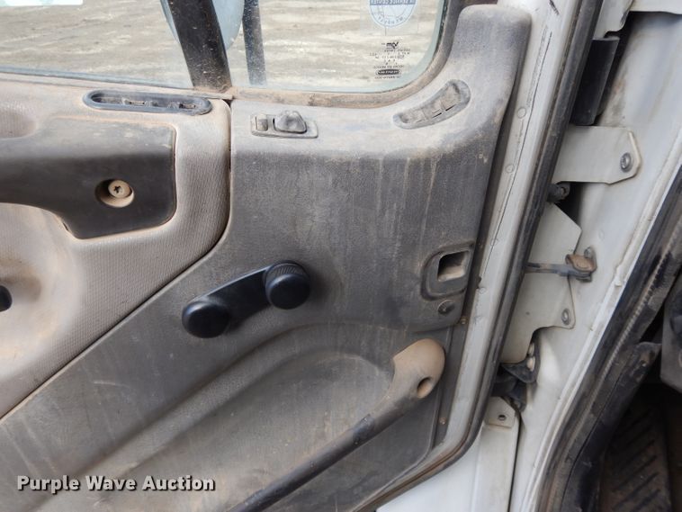 image for item DL2620 2007 Freightliner Business Class M2  dump truck