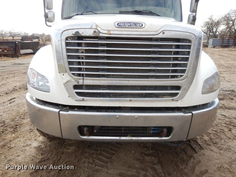 image for item DL2620 2007 Freightliner Business Class M2  dump truck