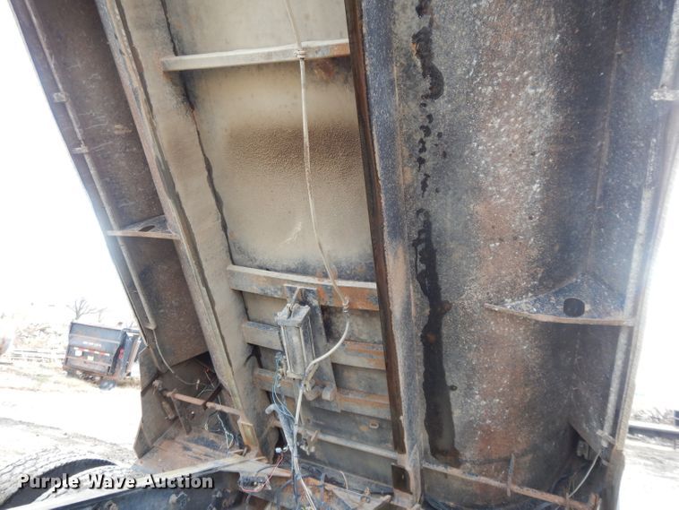 image for item DL2620 2007 Freightliner Business Class M2  dump truck